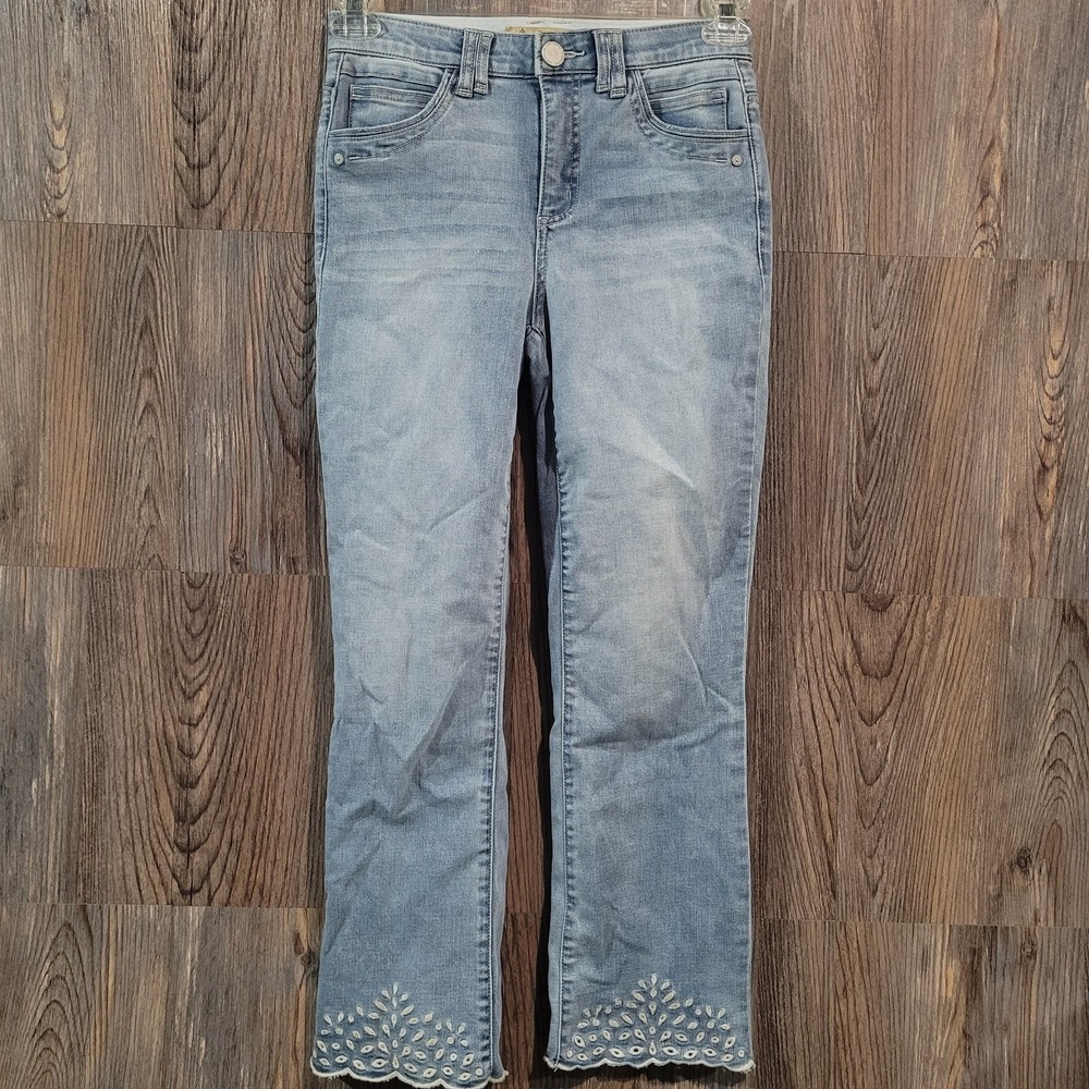 Democracy Ab Technology Ankle Jeans Sz 2 x 25 Eyelet Embroidered Hem Light Wash